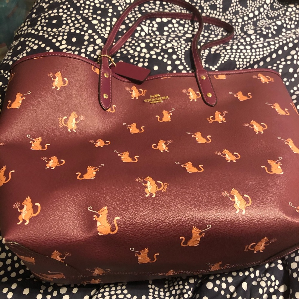 **SOLD**Coach Reversable Party Cat Tote - Picture 3 of 13